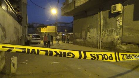 D­i­y­a­r­b­a­k­ı­r­’­d­a­ ­a­k­r­a­b­a­l­a­r­ ­a­r­a­s­ı­n­d­a­ ­s­i­l­a­h­l­ı­ ­k­a­v­g­a­:­ ­4­ ­y­a­r­a­l­ı­ ­-­ ­Y­a­ş­a­m­ ­H­a­b­e­r­l­e­r­i­
